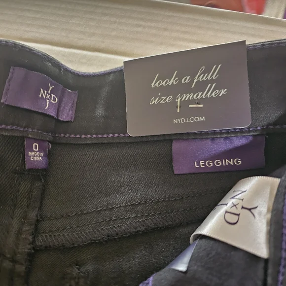 NYDJ Leggings Style #M62D21GW In Black With Faux Leather Front Size 0 NWT - Picture 5 of 7